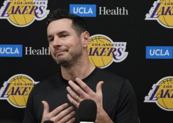 JJ Redick Reveals the 3 Hidden Reasons the Lakers Were Crushed by Dallas