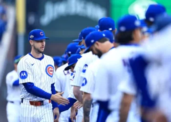 Blue Jays Predicted to Land $400M Superstar After Qualifying Offer Rejected