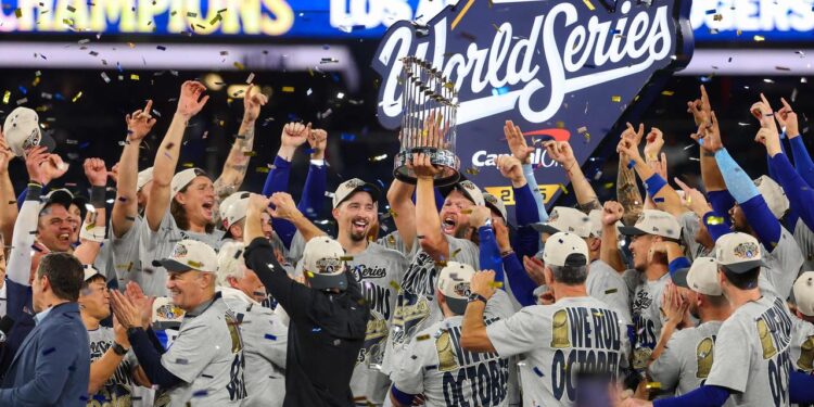 Meghan Markle and Prince Harry Steal the Spotlight with Sweet PDA After Dodgers’ World Series Win